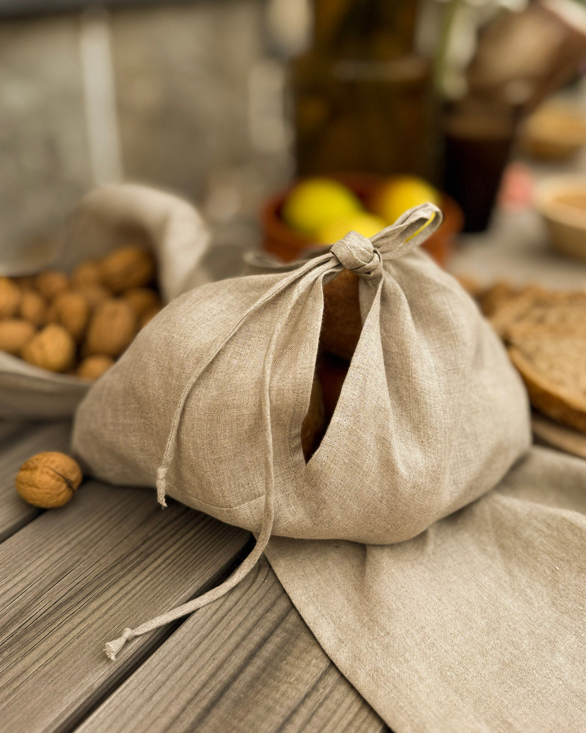 Reusable linen bread bag with corner ties by Alma Maya